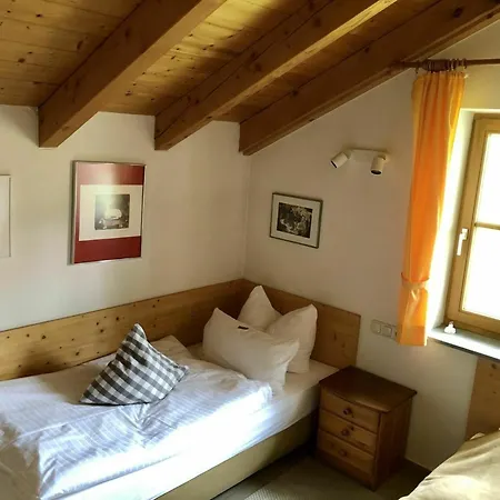 Vakantiehuis Gemuetliche Ferienhaus Mit Wlan, Fuer 8 Gaeste Reit im Winkl